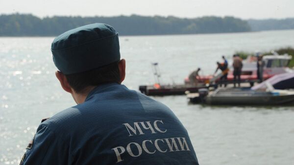 Спасатели МЧС России проводят поисковые работы на Истринском водохранилище - Sputnik Արմենիա