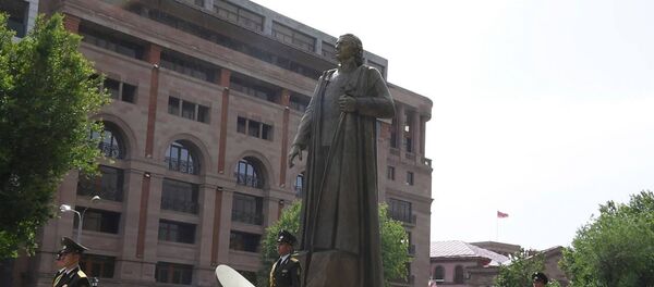 В Ереване открылся памятник армянскому военному и государственному деятелю Гарегину Нжде - Sputnik Армения