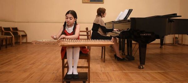 ԻՆԸ ՏԱՐԵԿԱՆ ՄԵՐԻՆ ՊԱՏՄՈՒՄ Է ԻՐ և ՔԱՆՈՆԻ «ԾԱՆՈԹՈՒԹՅԱՆ» ՄԱՍԻՆ - Sputnik Արմենիա