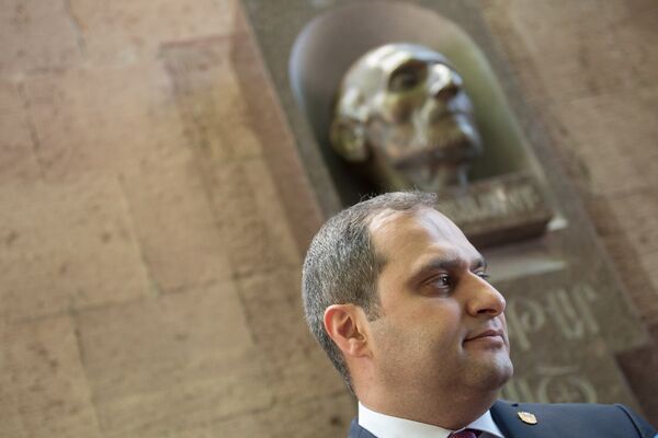 Председатель Палаты адвокатов Ара Зограбян Председатель Палаты адвокатов Ара Зограбян - Sputnik Армения