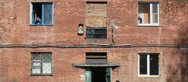 Жилой дом в центре Междуреченска Жилой дом в центре Междуреченска - Sputnik Армения