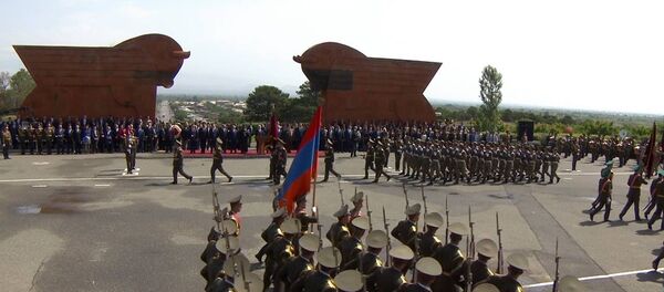 Торжественные мероприятия по случаю Дня Первой республики прошли в мемориальном комплексе Сардарапат Торжественные мероприятия по случаю Дня Первой республики прошли в мемориальном комплексе Сардарапат - Sputnik Արմենիա