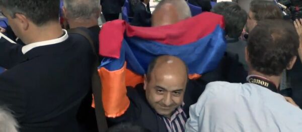 Голосования по вопросу о признании геноцида армян в Османской империи в 1915 году в Немецком Парламенте Голосования по вопросу о признании геноцида армян в Османской империи в 1915 году в Немецком Парламенте - Sputnik Армения