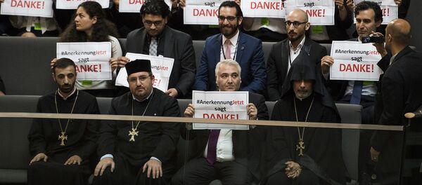 Голосования по вопросу о признании геноцида армян в Османской империи в 1915 году в Немецком Парламенте Голосования по вопросу о признании геноцида армян в Османской империи в 1915 году в Немецком Парламенте - Sputnik Արմենիա