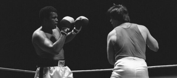 Легендарный американский боксёр Мохаммед Али в Москве - Sputnik Армения