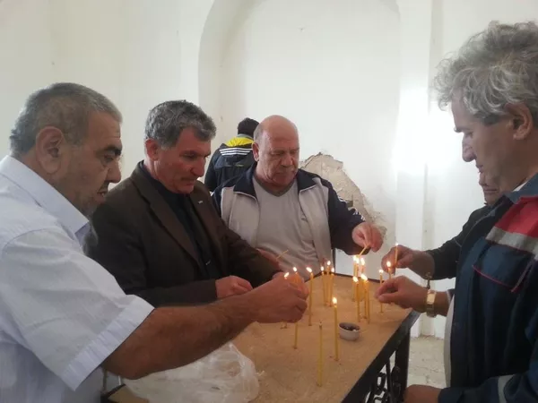 В армянской часовне в Мангистауской области В армянской часовне в Мангистауской области - Sputnik Армения