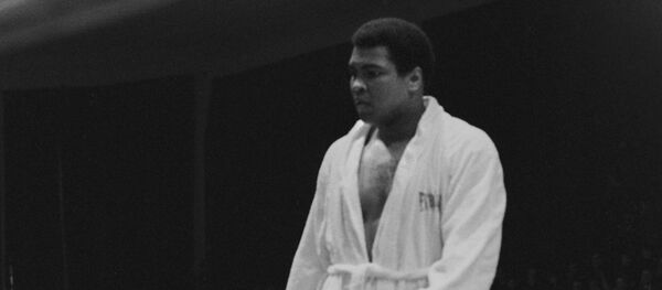 Легендарный американский боксёр Мохаммед Али в Москве Легендарный американский боксёр Мохаммед Али в Москве - Sputnik Армения