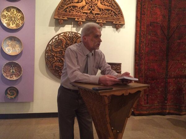 Автор сборника — главный специалист ГНКО Центр экспертизы культурных ценностей, кандидат наук Ашхундж Погосян - Sputnik Армения