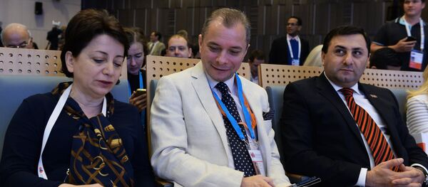 Форум Новая эпоха журналистики: прощание с мейнстримом Форум Новая эпоха журналистики: прощание с мейнстримом - Sputnik Армения