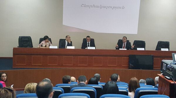 Հանդիպում Էկոնոմիկայի նախարարությունում Հանդիպում Էկոնոմիկայի նախարարությունում - Sputnik Արմենիա