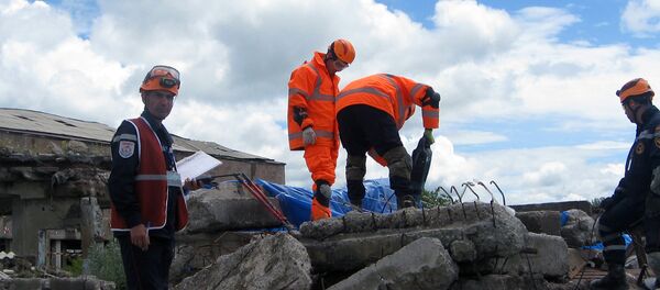 Учения армянских спасателей в условиях землетрясения Учения армянских спасателей в условиях землетрясения - Sputnik Армения