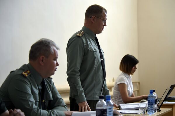 Суд над рядовым РФ Валерием Пермяковым, обвиняэщая сторона - Sputnik Армения