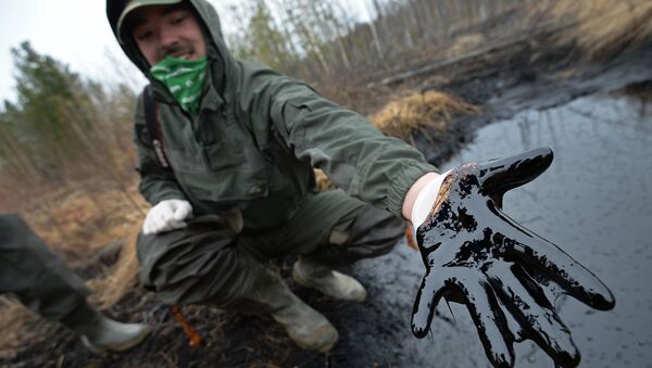 Разливы нефти на Мамонтовском месторождении в ХМАО - Sputnik Արմենիա