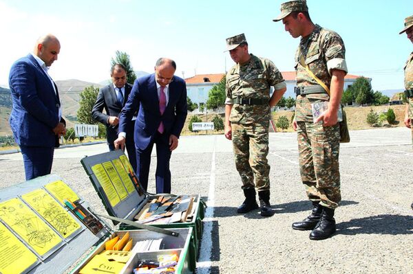 Рабочий визит министра обороны Армении Сейрана Оганяна в воинскую часть Рабочий визит министра обороны Армении Сейрана Оганяна в воинскую часть - Sputnik Армения