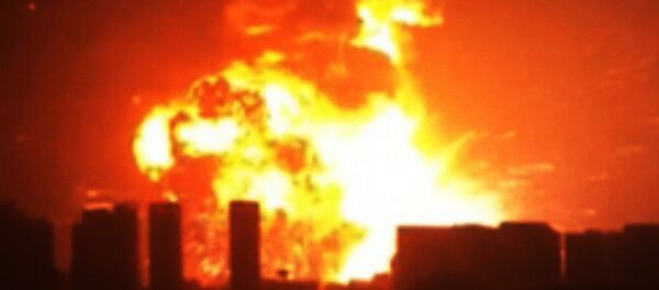 СПУТНИК_Мощные взрывы на складе опасных веществ в Тяньцзине. Съемки очевидцев СПУТНИК_Мощные взрывы на складе опасных веществ в Тяньцзине. Съемки очевидцев - Sputnik Армения