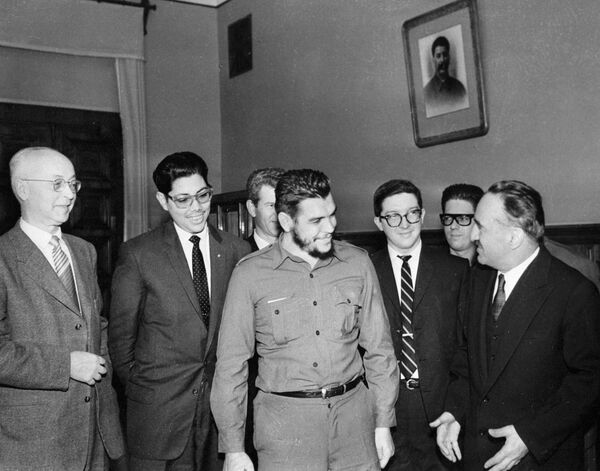 Эрнесто Че Гевара, Анастас Микоян Эрнесто Че Гевара, Анастас Микоян - Sputnik Армения