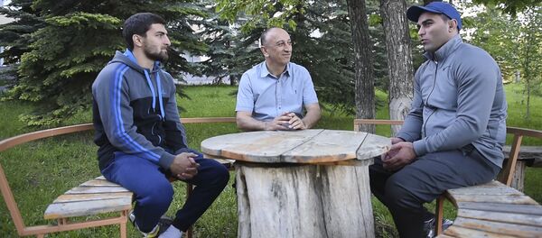 Четверо армянских борцов вольного стиля отправятся в Рио Четверо армянских борцов вольного стиля отправятся в Рио - Sputnik Армения