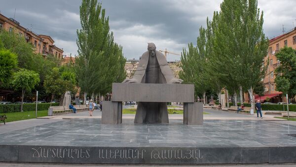 Памятник Александру Таманяну - Sputnik Армения