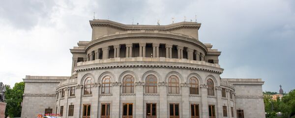 Здание Оперы и балета им. Александра Спендиаряна Здание Оперы и балета им. Александра Спендиаряна - Sputnik Արմենիա