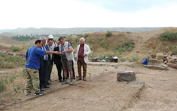 Раскопки армяно-французской экспедиции в крепости Эребуни - Sputnik Армения