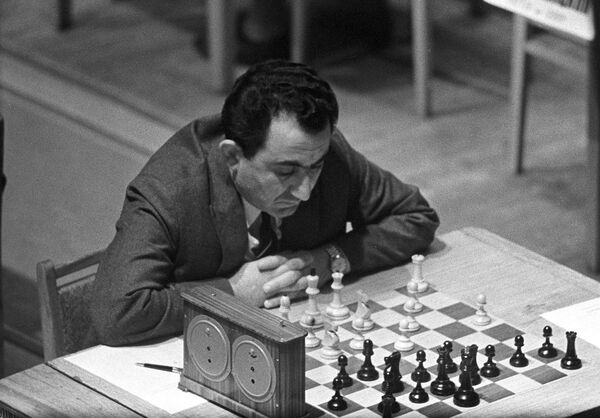 Тигран Петросян - Sputnik Армения