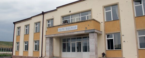 Школа в Нагорном Карабахе Школа в Нагорном Карабахе - Sputnik Արմենիա