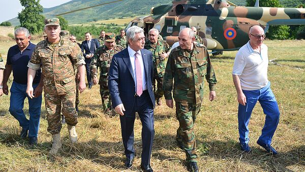 Президент Серж Саргсян отправился с рабочим визитом в Нагорно-Карабахскую Республику - Sputnik Արմենիա