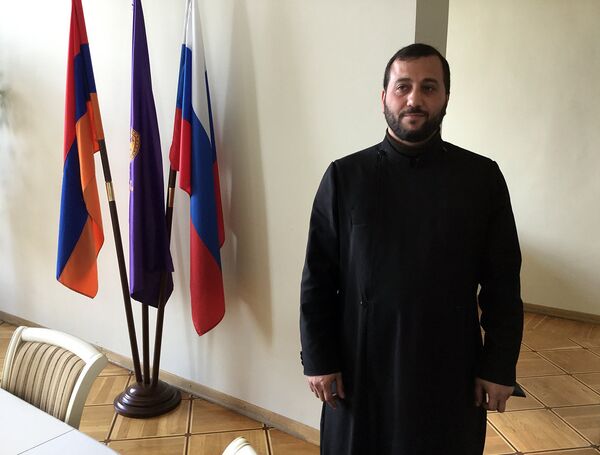 Հյուսիս-Արեւմտյան տարածաշրջանի հայոց համայնքի հոգեւոր հովիվ Պողոս աբեղա Վարդանյան Հյուսիս-Արեւմտյան տարածաշրջանի հայոց համայնքի հոգեւոր հովիվ Պողոս աբեղա Վարդանյան - Sputnik Արմենիա