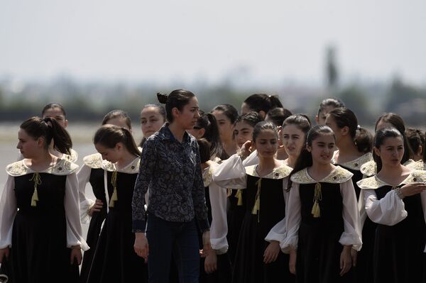«Հայաստանի փոքրիկ երգիչները» դիմավորում են Հռոմի պապին - Sputnik Արմենիա