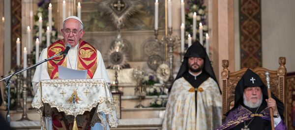 Папа Римский Франциск I и Католикос Гарегин II в Первопрестольном Св. Эчмиадзине - Sputnik Армения
