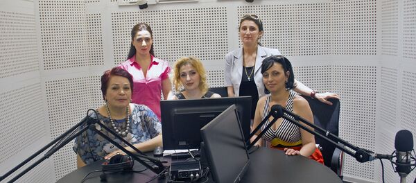 Ирина Цатурян в гостях у радио Sputnik Армения Ирина Цатурян в гостях у радио Sputnik Армения - Sputnik Արմենիա