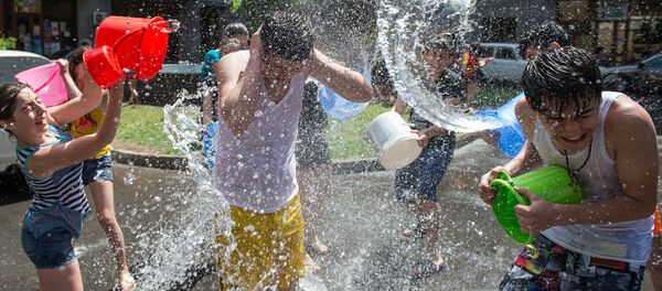 Հայաստանում նշում են Վարդավառը Հայաստանում նշում են Վարդավառը - Sputnik Արմենիա