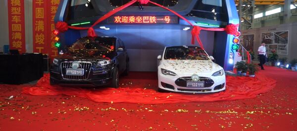 СПУТНИК_Транспорт будущего, или Как выглядит надземный автобус в Китае - Sputnik Армения