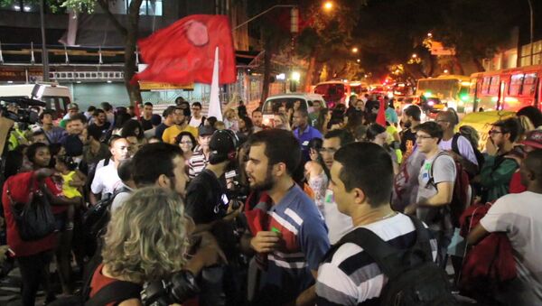 Акция протеста на улицах Рио-де-Жанейро против Олимпиады - 2016 в Бразилии - Sputnik Армения