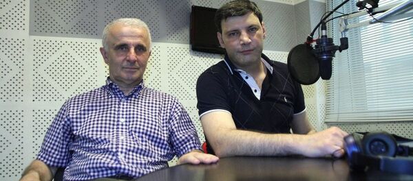 Լևոն Եպիսկոպոսյան և Արամ Չախոյան Լևոն Եպիսկոպոսյան և Արամ Չախոյան - Sputnik Արմենիա