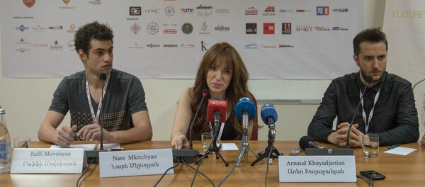 Наре Мкртчян и Арно Хаяджанян Наре Мкртчян и Арно Хаяджанян - Sputnik Արմենիա