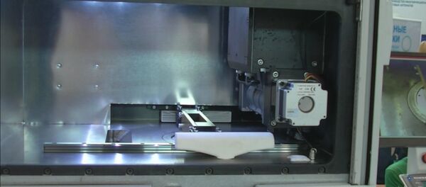 СПУТНИК_Первый промышленный российский 3D-принтер представили на Иннопроме-2016 СПУТНИК_Первый промышленный российский 3D-принтер представили на Иннопроме-2016 - Sputnik Армения