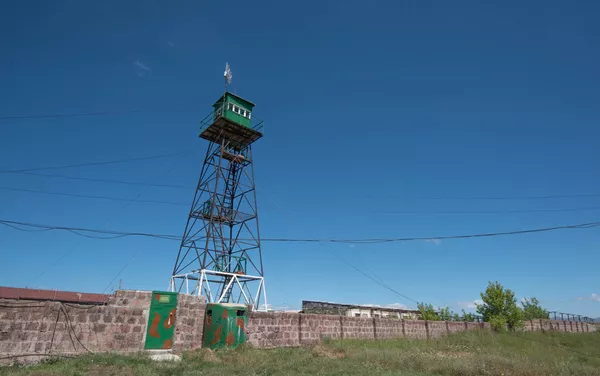 Сторожевая вышка за армяно-турецкой границе Сторожевая вышка за армяно-турецкой границе - Sputnik Армения