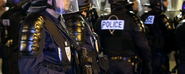 Сотрудники полиции Франции. Архивное фото. Сотрудники полиции Франции. Архивное фото. - Sputnik Արմենիա