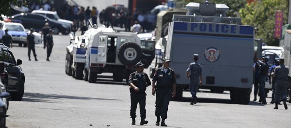 Захват здания полиции в Ереване - Sputnik Армения