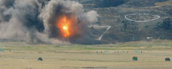 Учения КСОР ОДКБ Взаимодействие - 2014 в Казахстане - Sputnik Армения