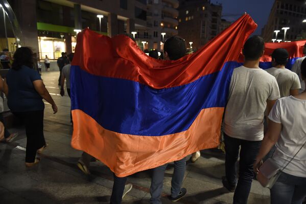 Шествие гражданских активистов на Северном проспекте - Sputnik Армения
