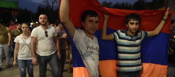 Шествие гражданских активистов в Ереване - Sputnik Армения