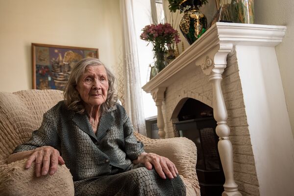 Заслуженная учительница Армении Виктория Белькевич Заслуженная учительница Армении Виктория Белькевич - Sputnik Армения