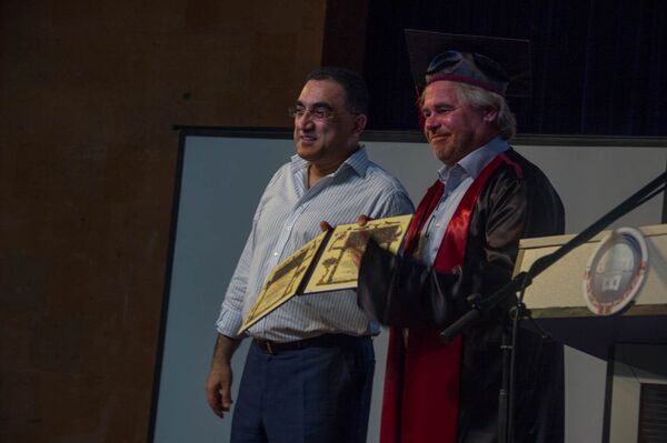 Евгений Касперский и Армен Дарбинян Евгений Касперский и Армен Дарбинян - Sputnik Արմենիա