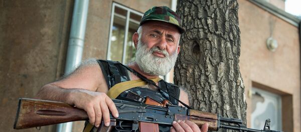 Члены вооруженной группы, захватившей здание полка ППС в Ереване Члены вооруженной группы, захватившей здание полка ППС в Ереване - Sputnik Արմենիա