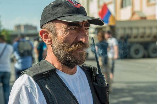 Павлик Манукян - лидер вооруженной группы, захватившей здание полка ППС в Ереване - Sputnik Армения