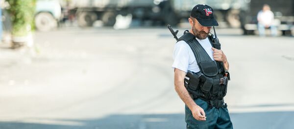 Члены вооруженной группы, захватившей здание полка ППС в Ереване. Павлик Манукян Члены вооруженной группы, захватившей здание полка ППС в Ереване. Павлик Манукян - Sputnik Армения