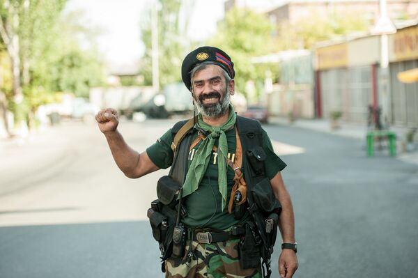 Ара Хандоян  - член вооруженной группы, захватившей здание полка ППС в Ереване - Sputnik Армения