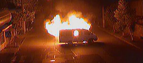 горящий автомобиль патрульно-постовой службы полиции горящий автомобиль патрульно-постовой службы полиции - Sputnik Армения